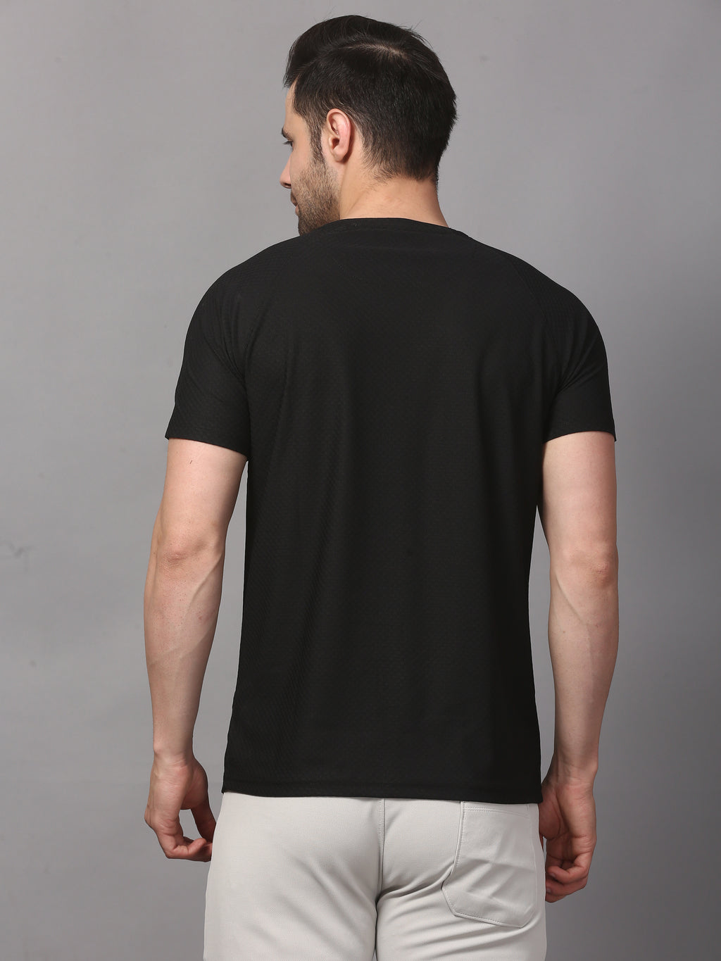 Men’s T-Shirt Round Neck Pullover Sports Performance Tee (Black)