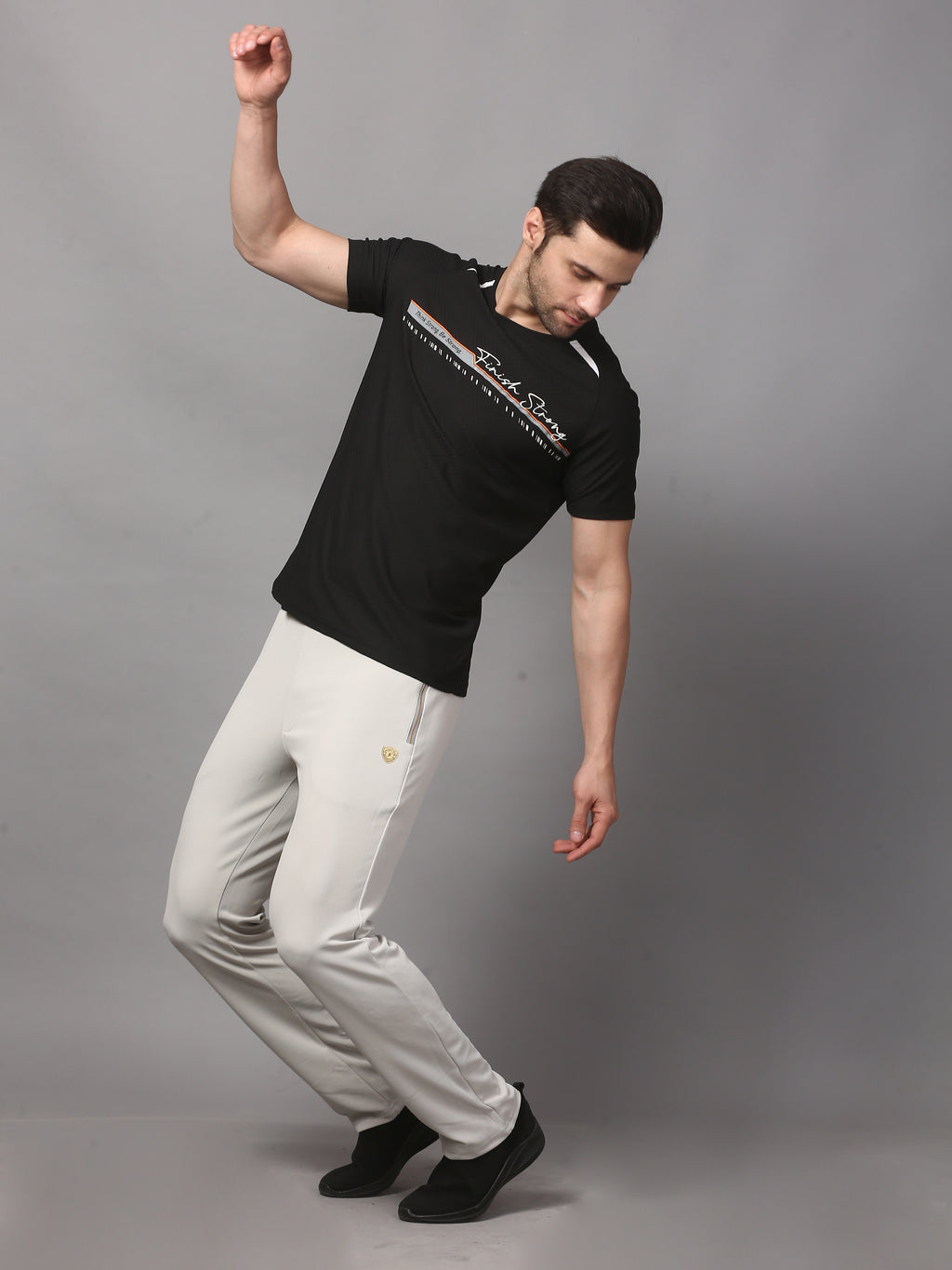 Men’s T-Shirt Round Neck Pullover Sports Performance Tee (Black)