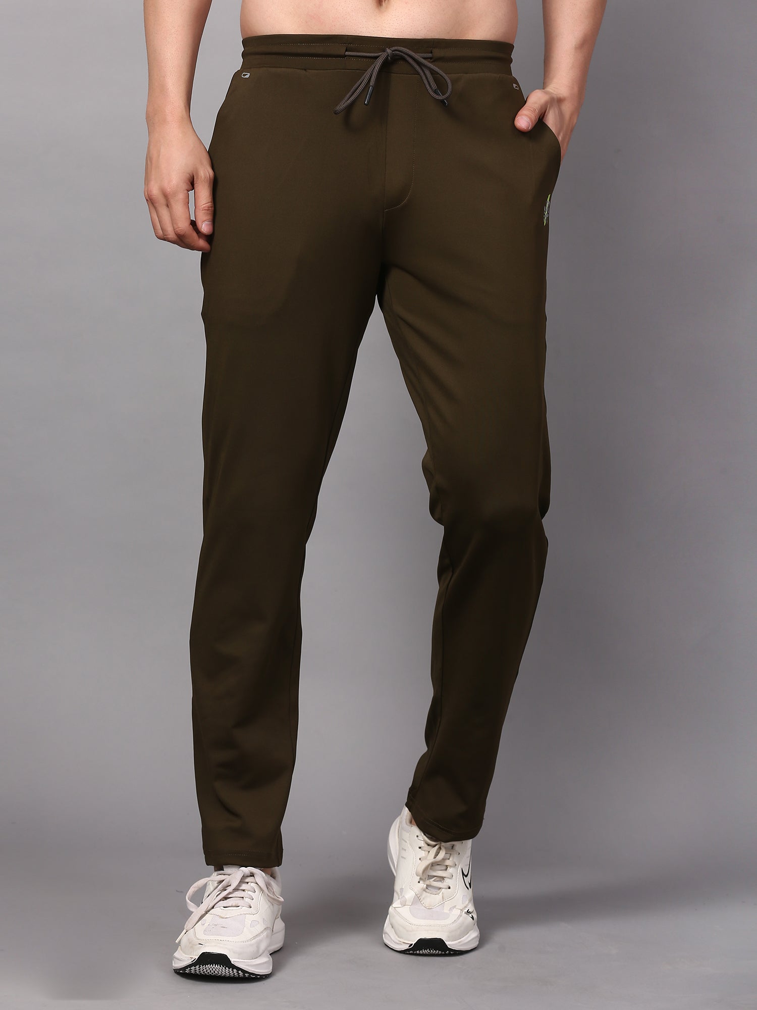Trackpants with drawstring and pockets