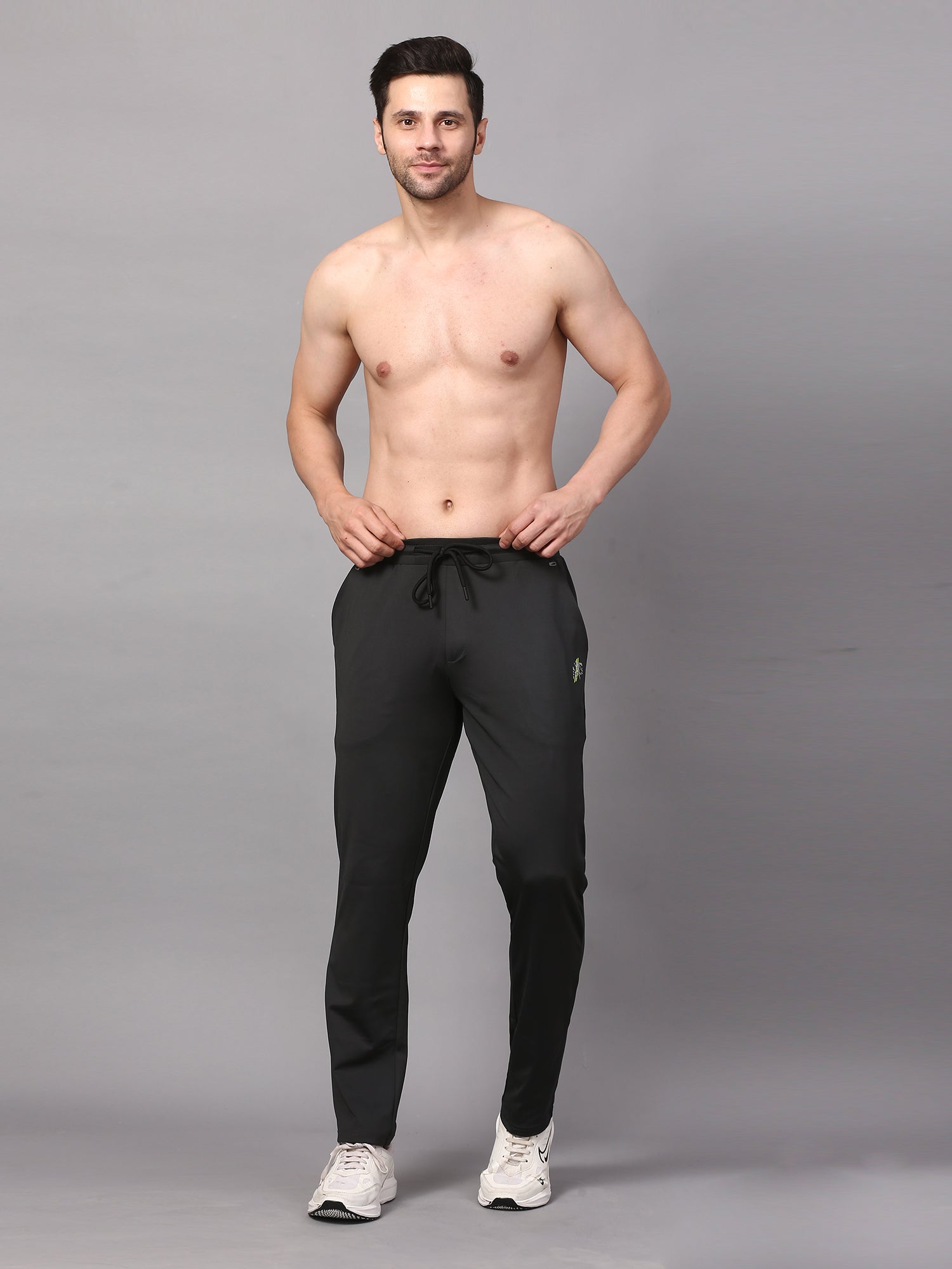 Trackpants with drawstring and pockets