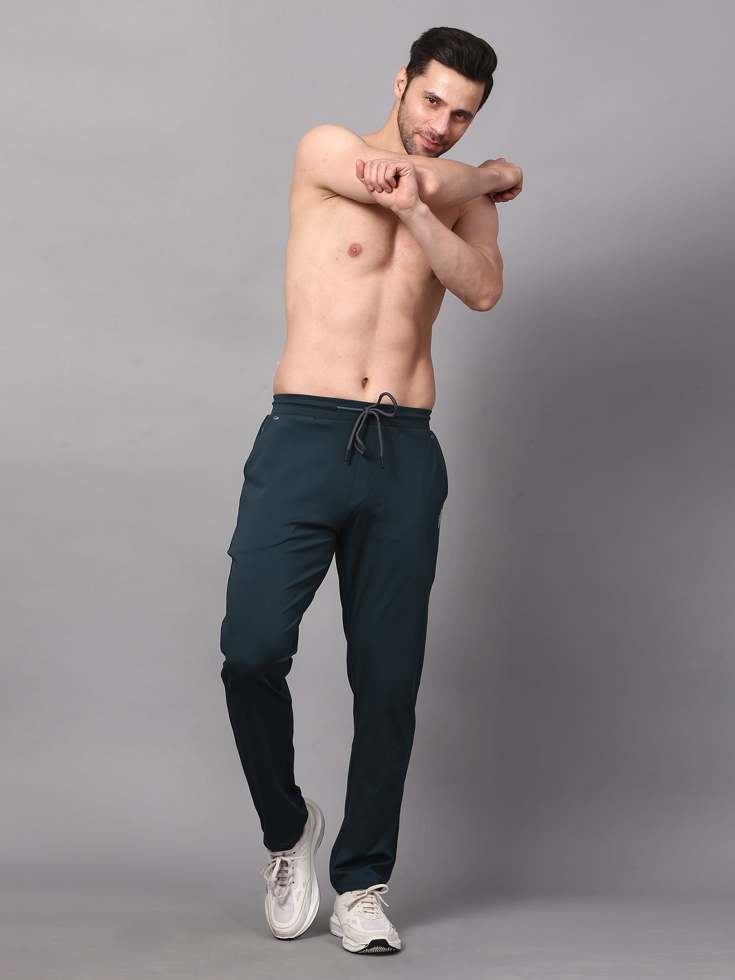 Trackpants with drawstring and pockets