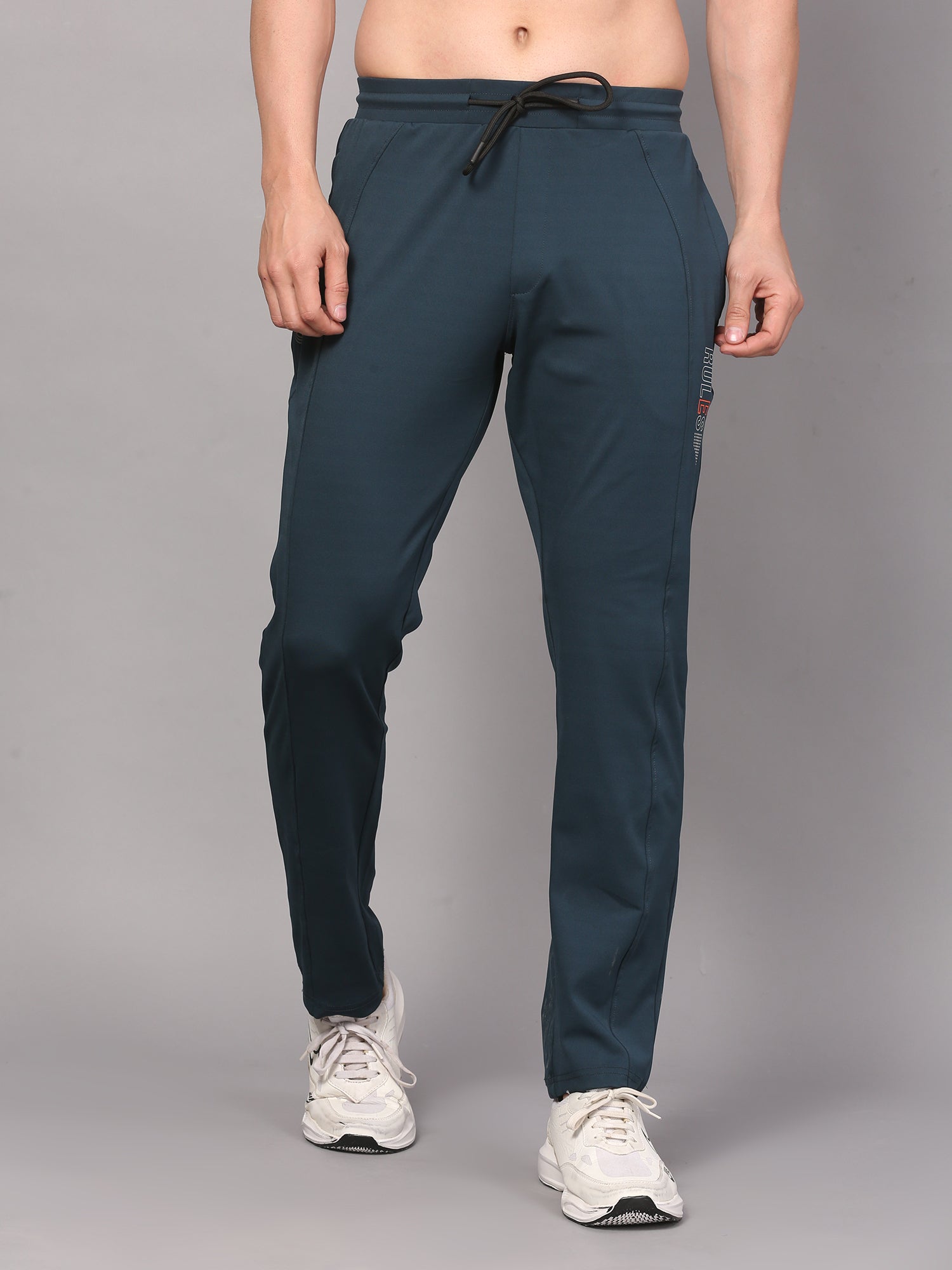 Trackpants with pockets