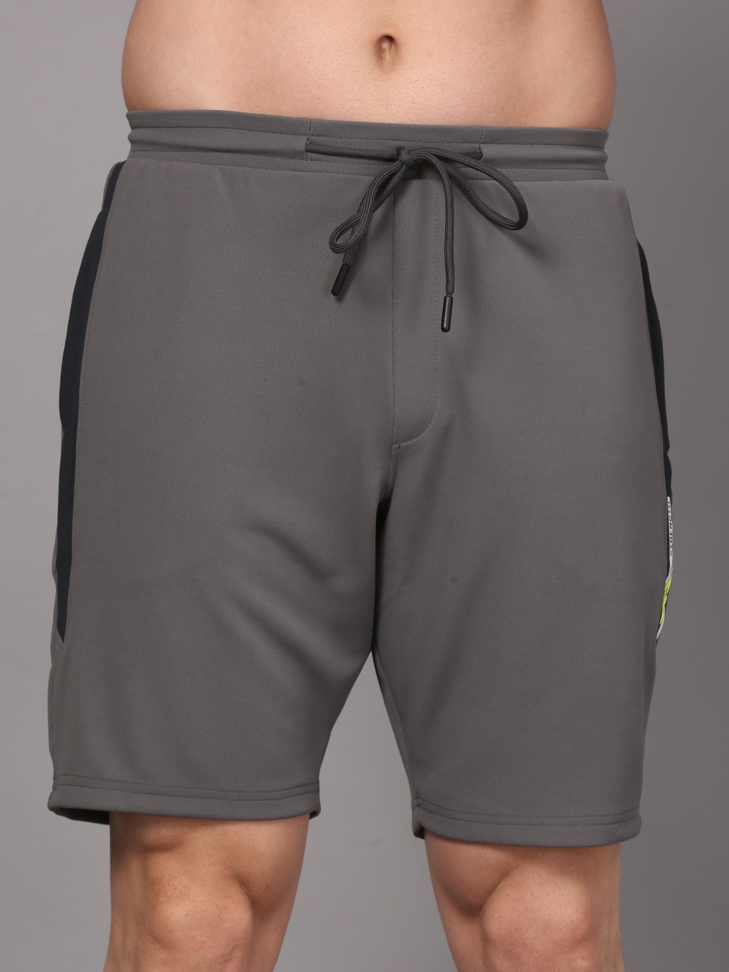 men's shorts with a drawstring and pockets