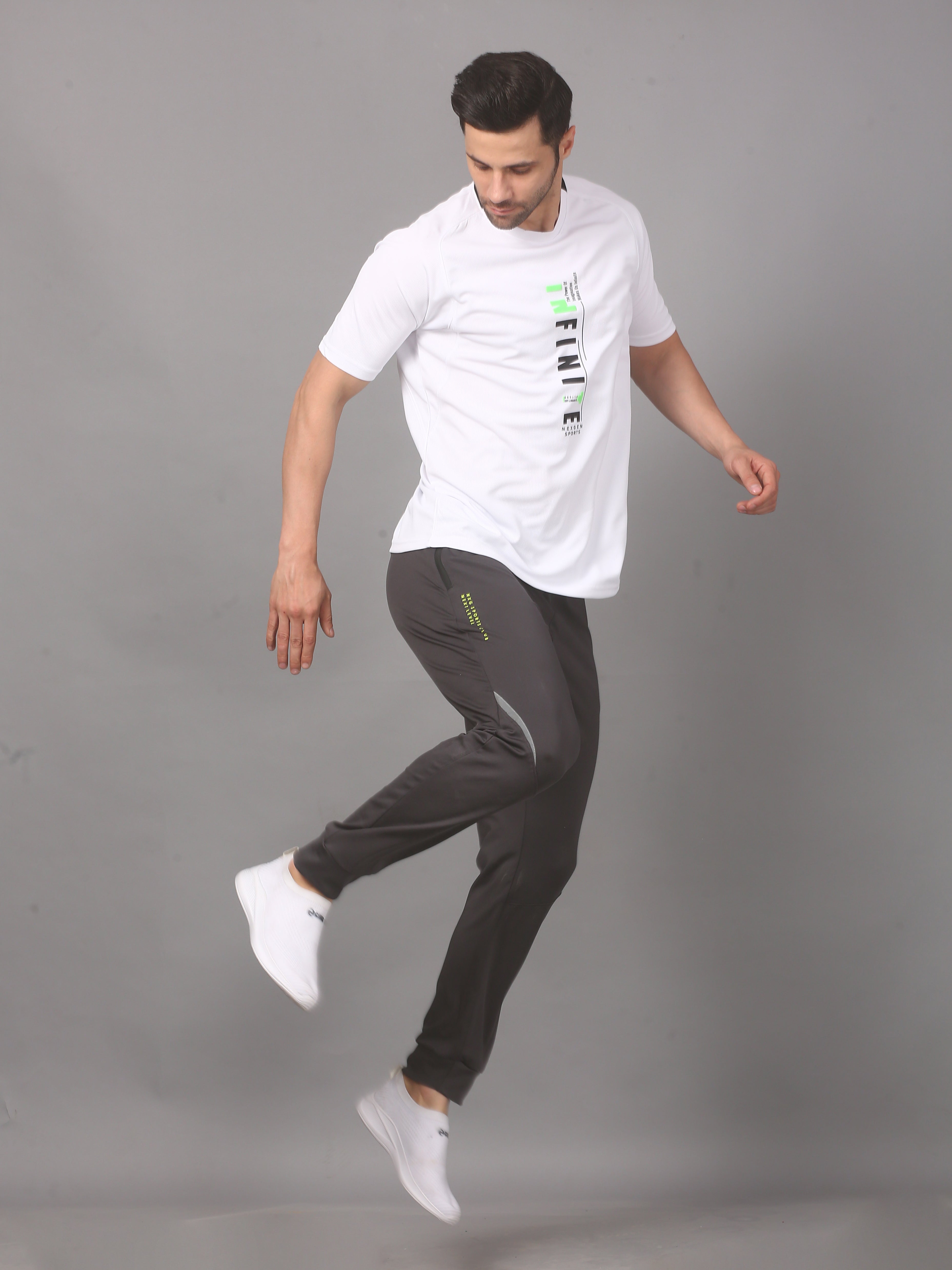 Men's Essential Athletic Fit T-Shirt