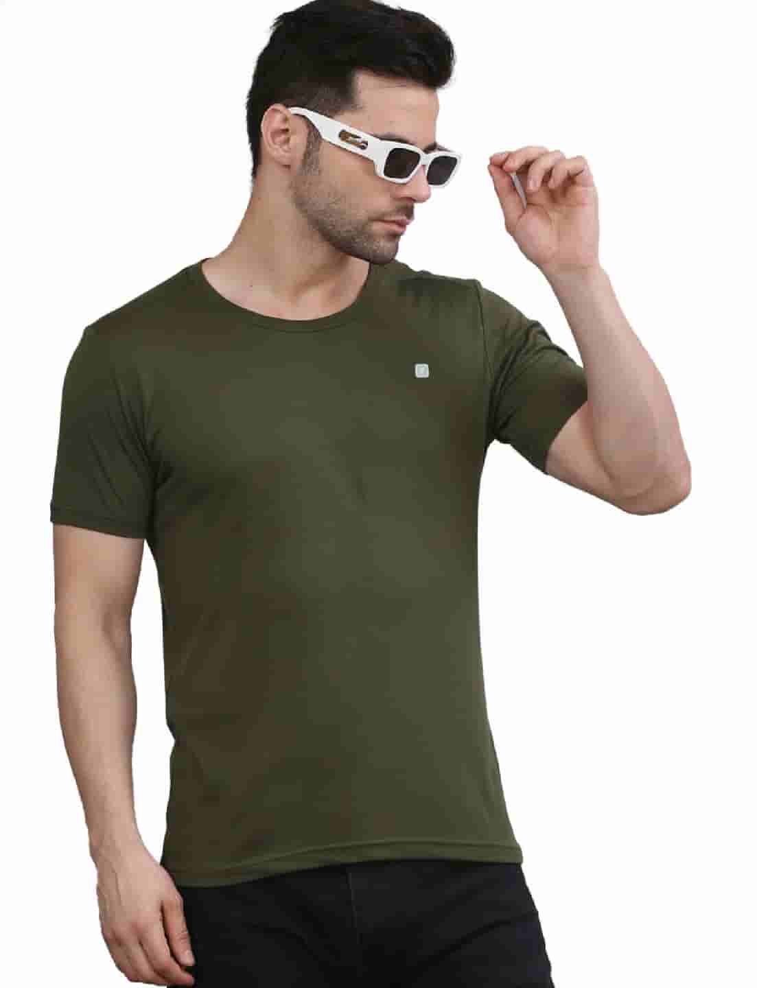 Men's Solid Crew Neck Performance T-Shirt
