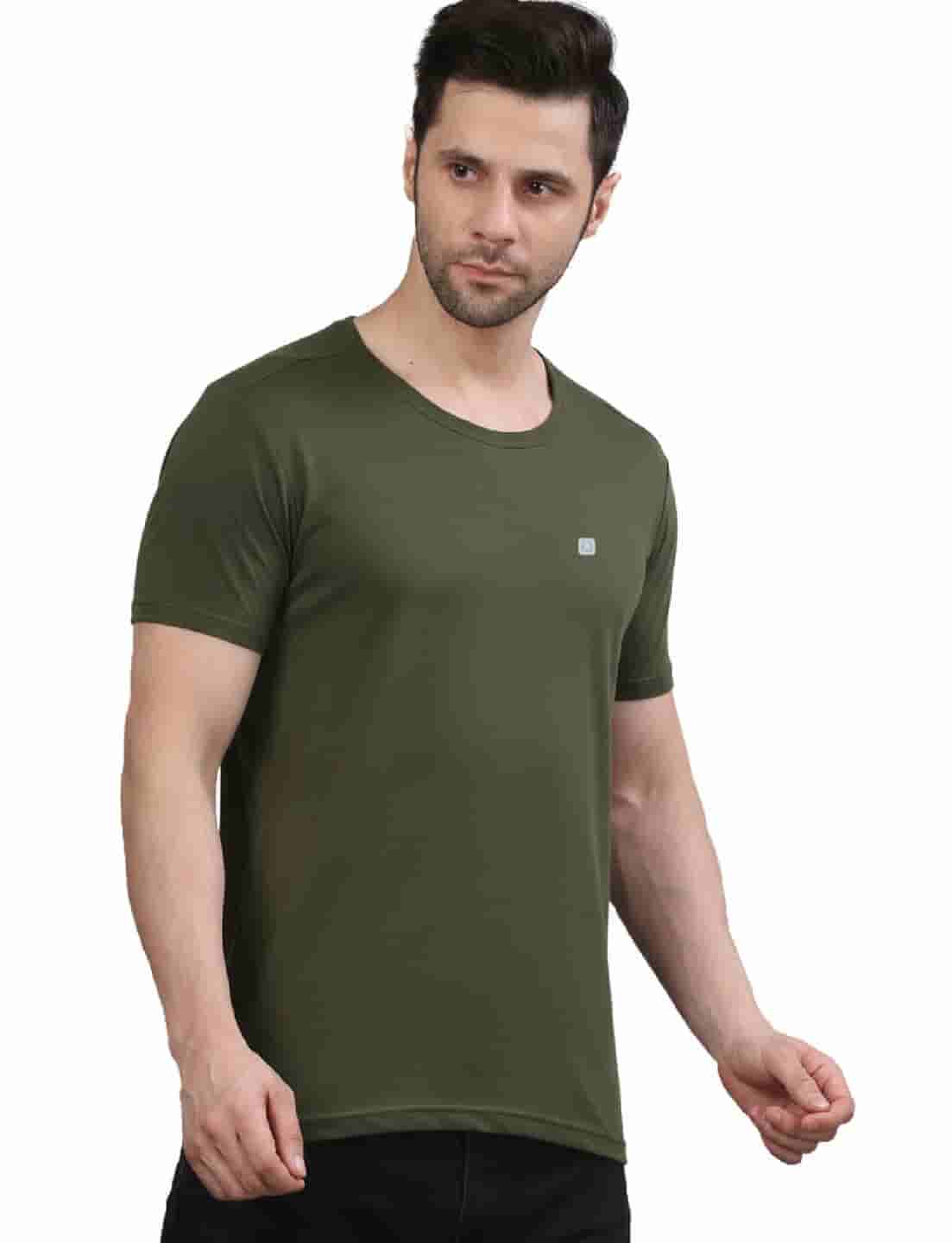 Men's Solid Crew Neck Performance T-Shirt